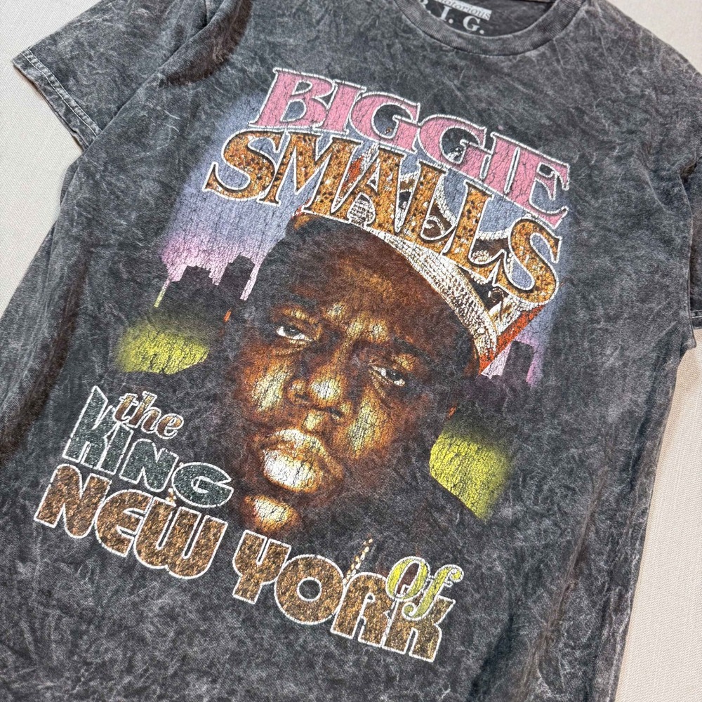 The Notorious BIG Biggie Smalls King of New York Acid Wash Graphic Tee Gray MD